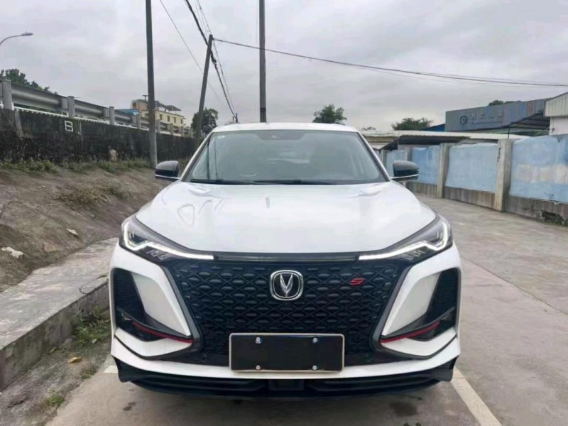 珠海21年長安汽車CS1