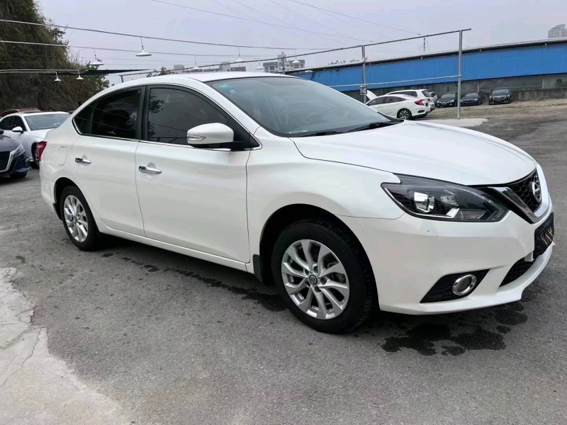 宜昌18年日产轩逸3