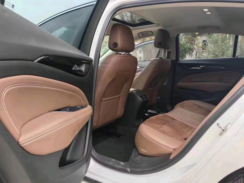 宜春21年别克君威3