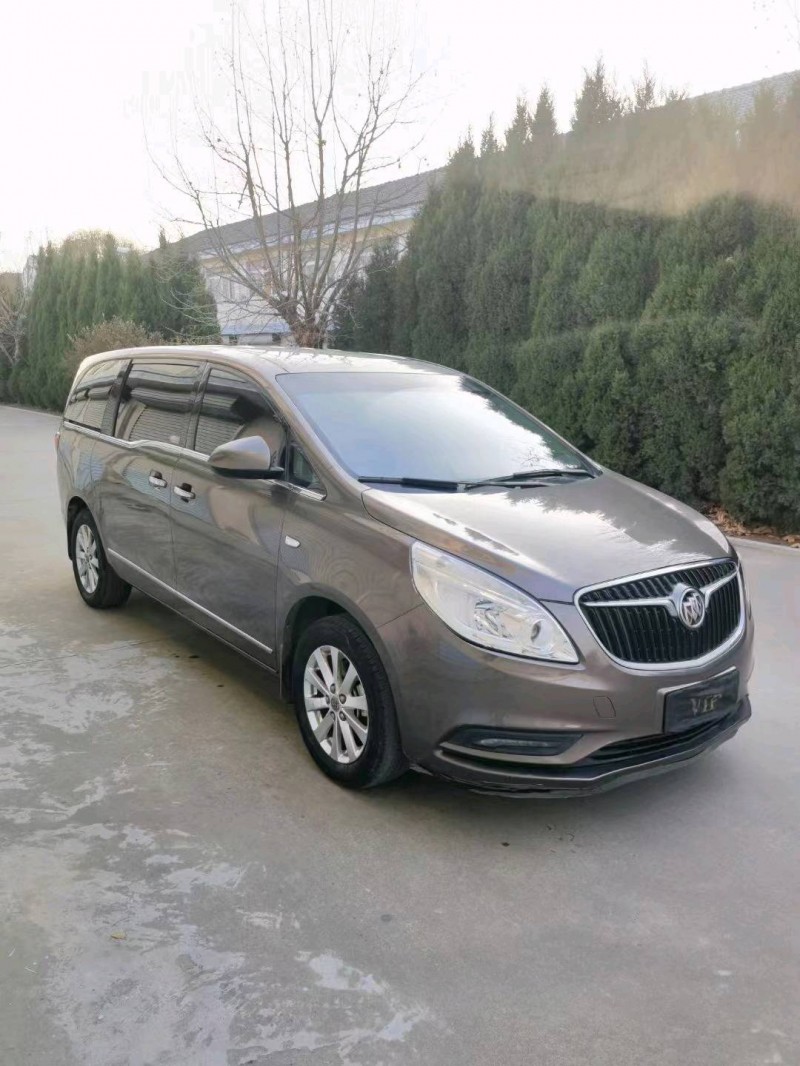 枣庄17年别克GL88