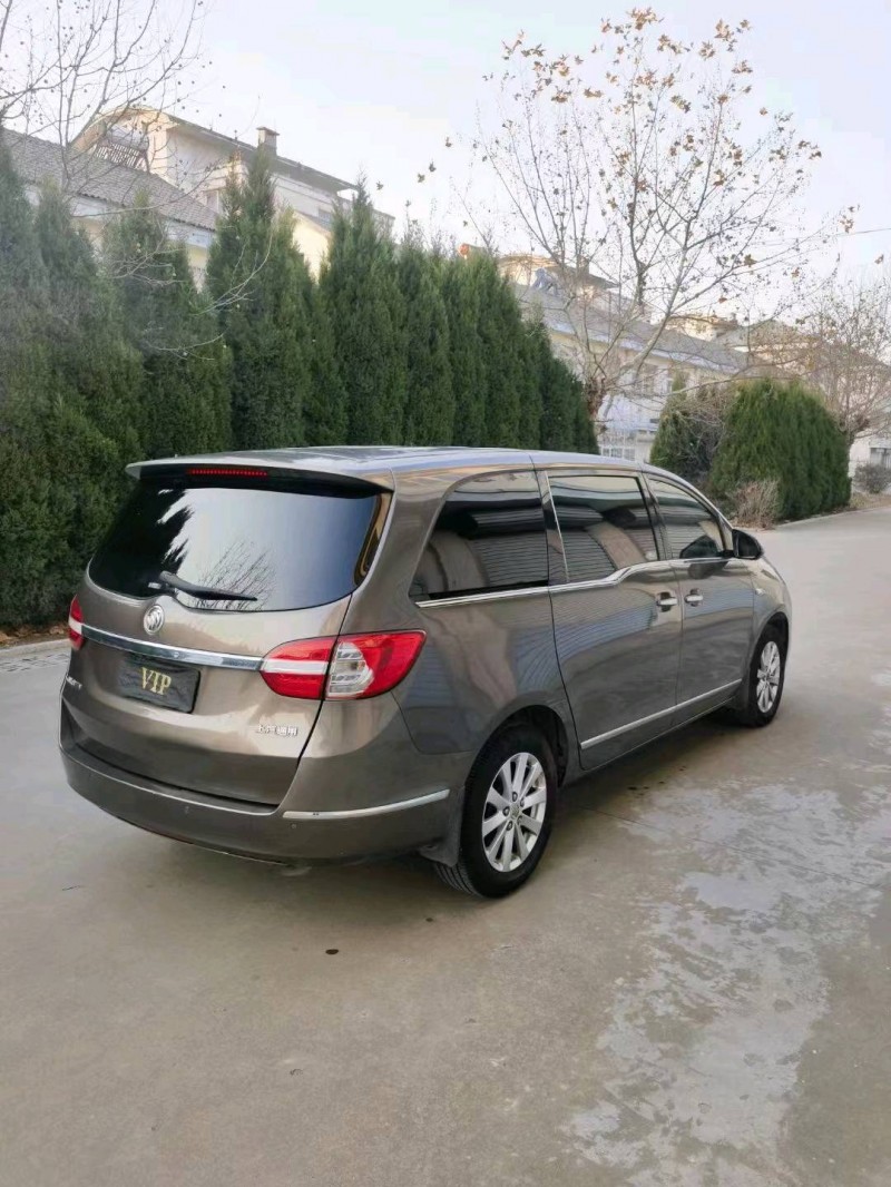 枣庄17年别克GL86