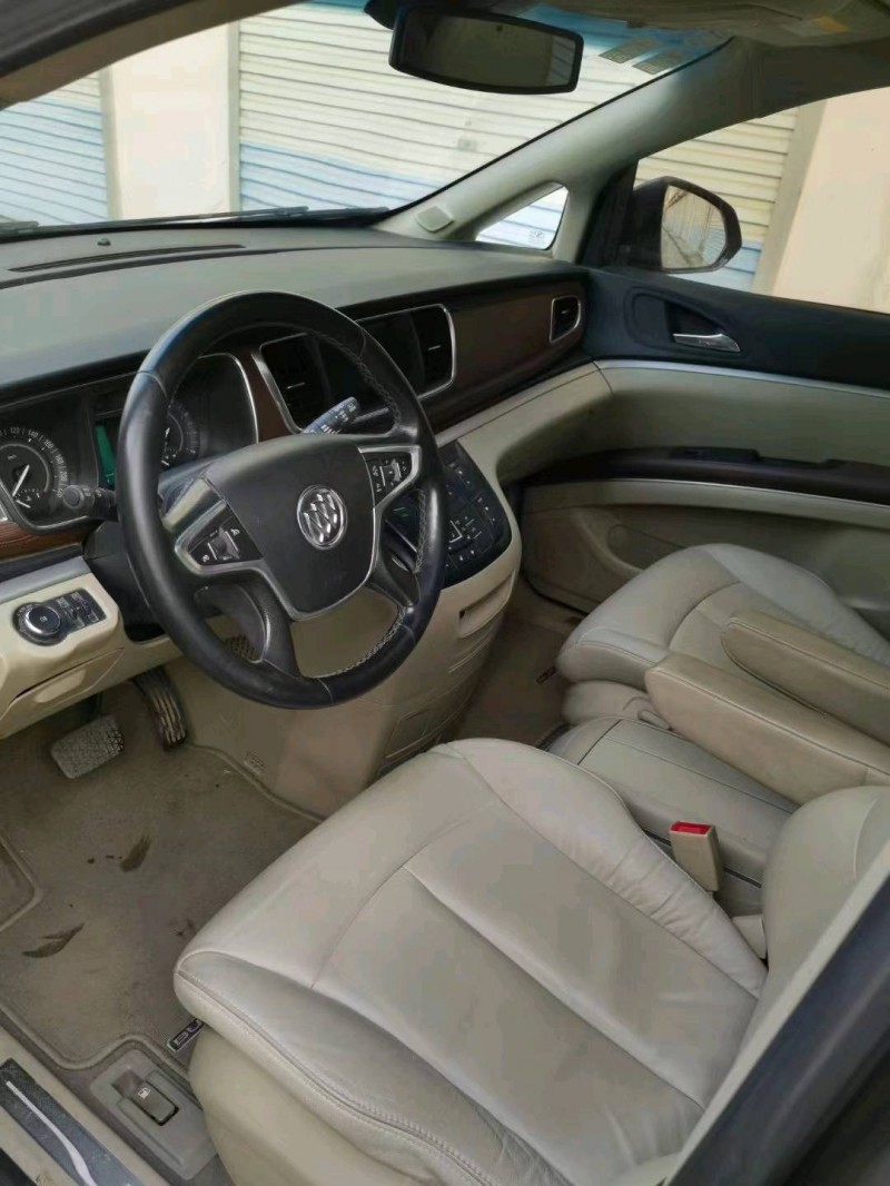 枣庄17年别克GL82