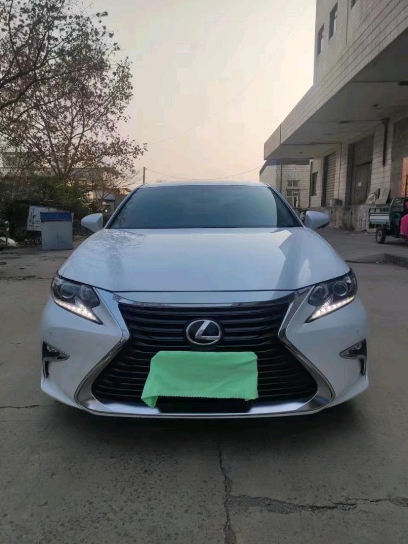 邯郸17年雷克萨斯ES1