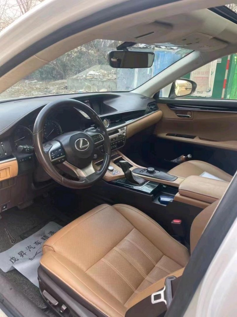 邯郸17年雷克萨斯ES3