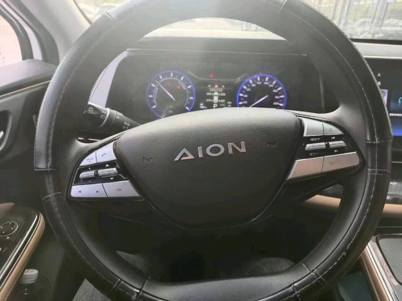 北京21年传祺埃安5