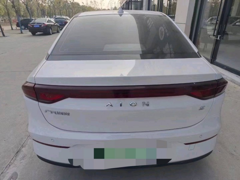 北京21年传祺埃安6