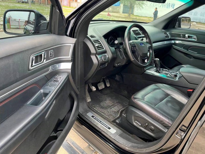 徐州16年福特探险者7