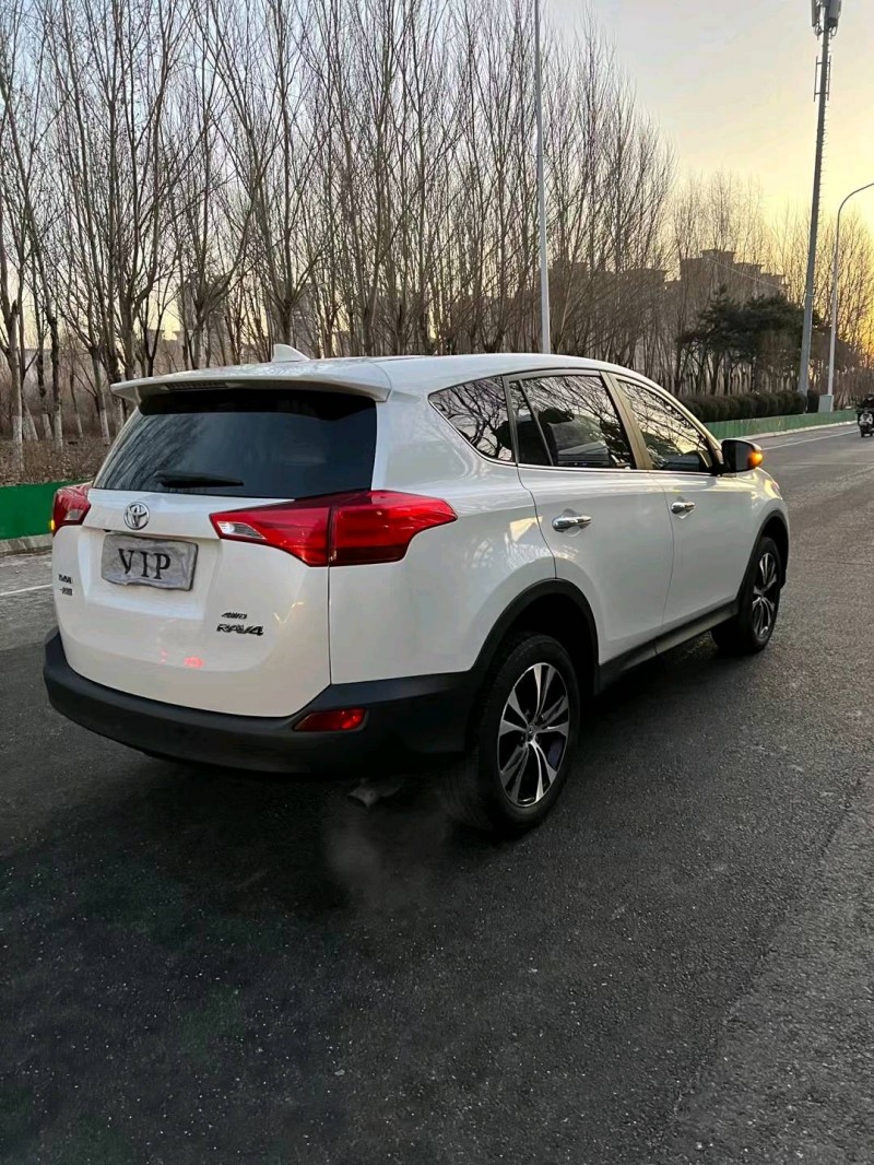 沈阳16年丰田RAV4荣放4