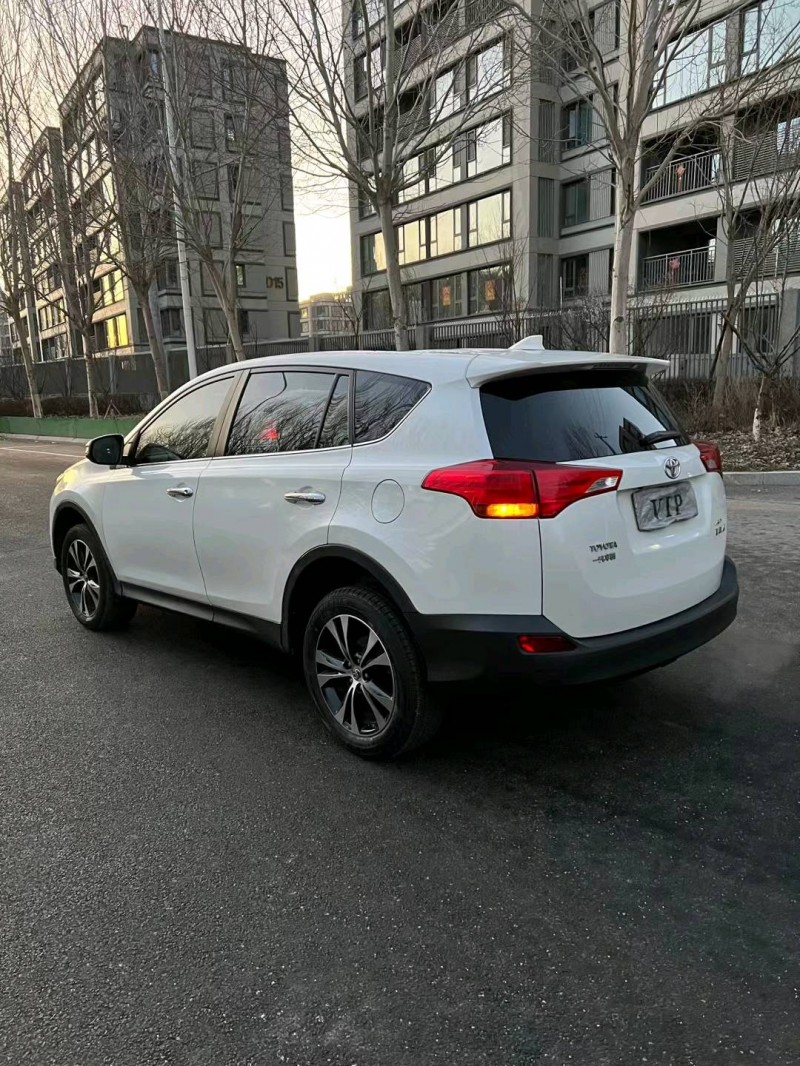 沈阳16年丰田RAV4荣放8