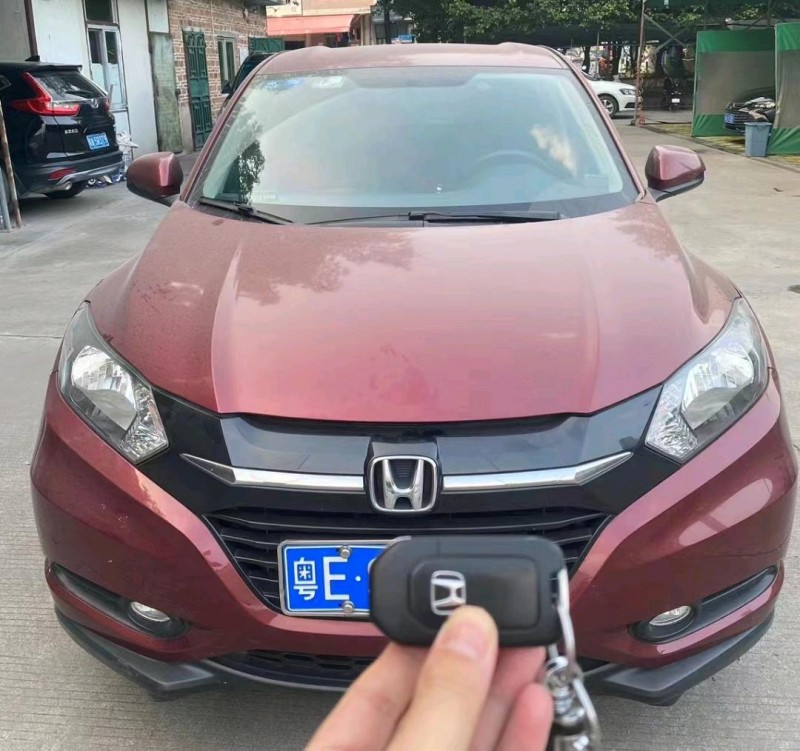 珠海18年本田缤智1