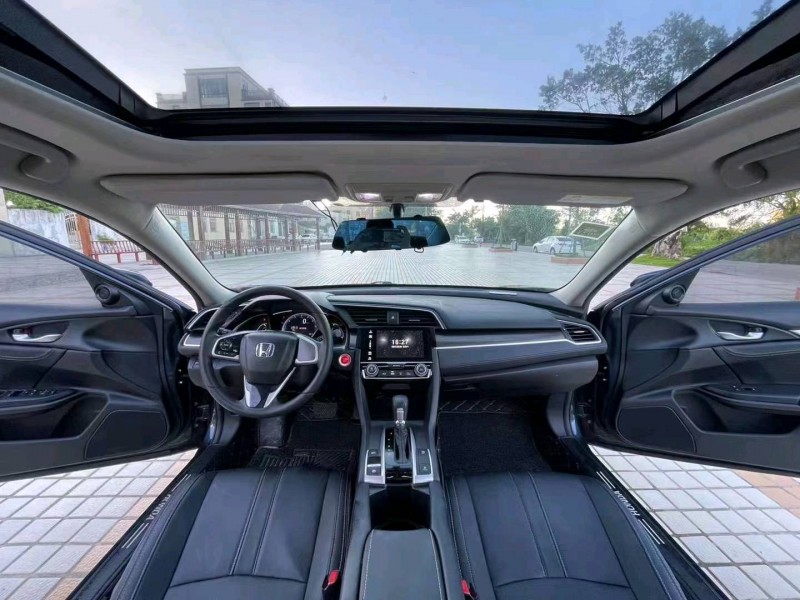 珠海19年本田思域4