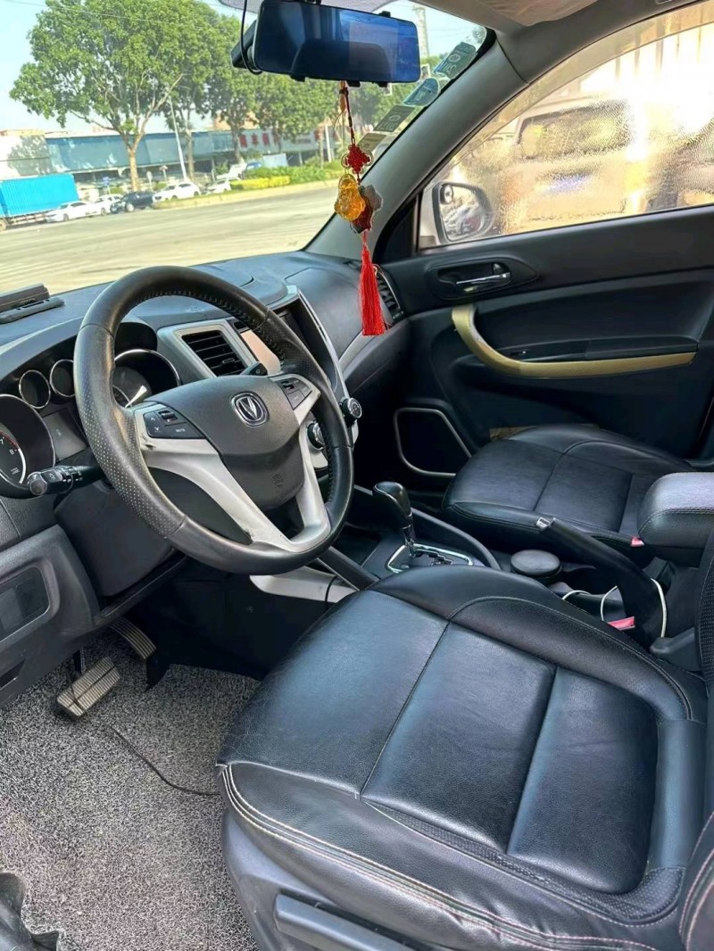 珠海15年长安汽车CS6