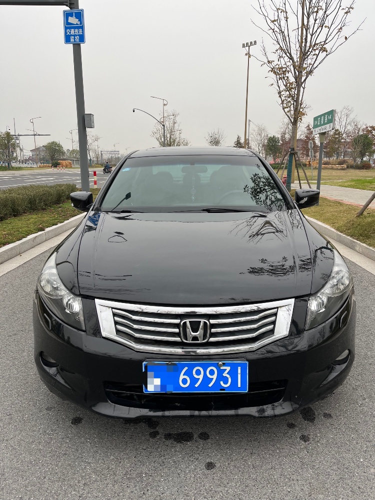 泰州08年本田雅阁9