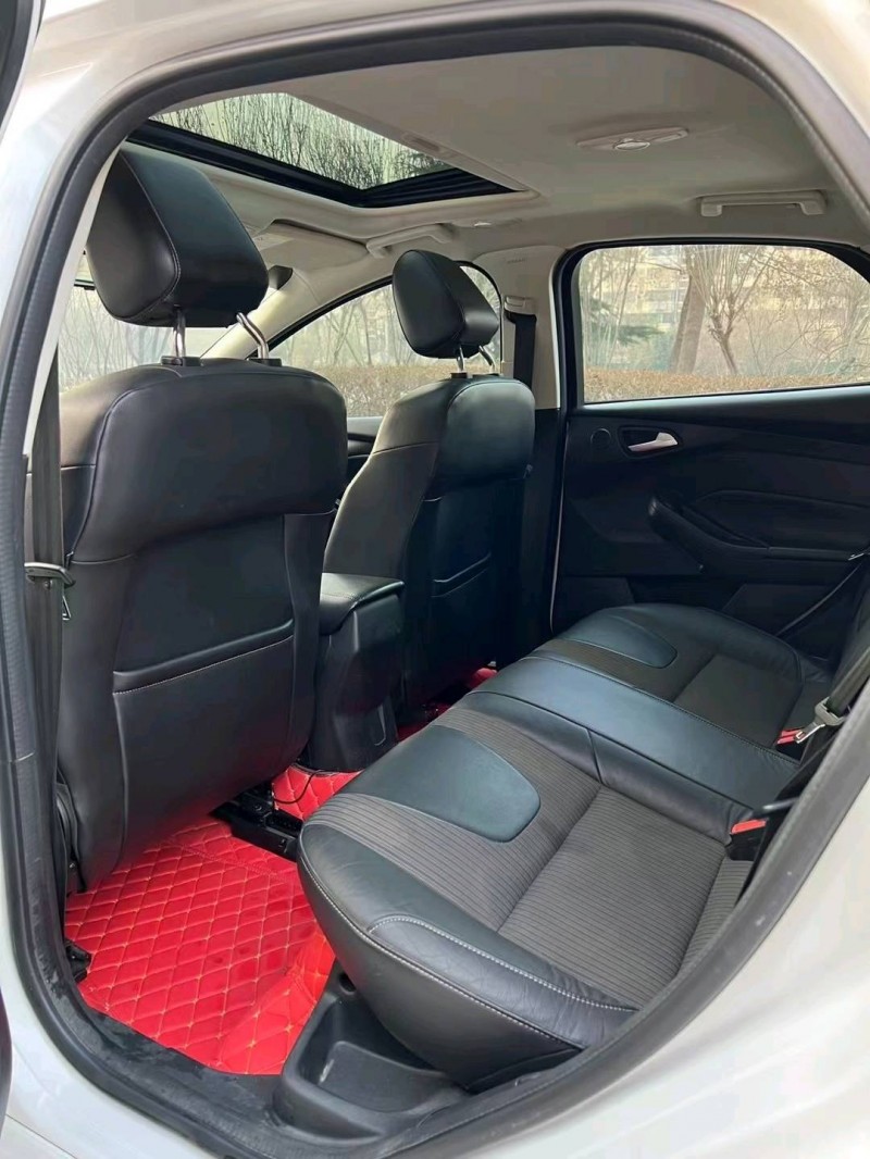 邢台12年福特福克斯7