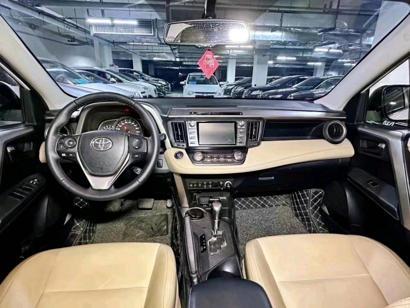 北京15年丰田RAV44