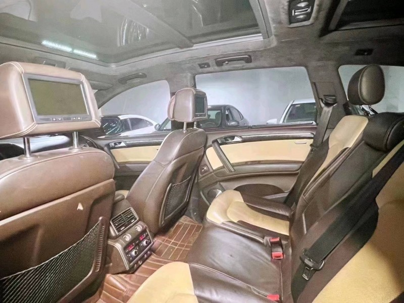 北京12年奥迪Q76