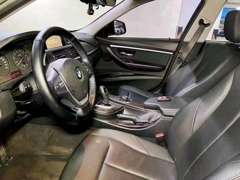 北京12年宝马3系5