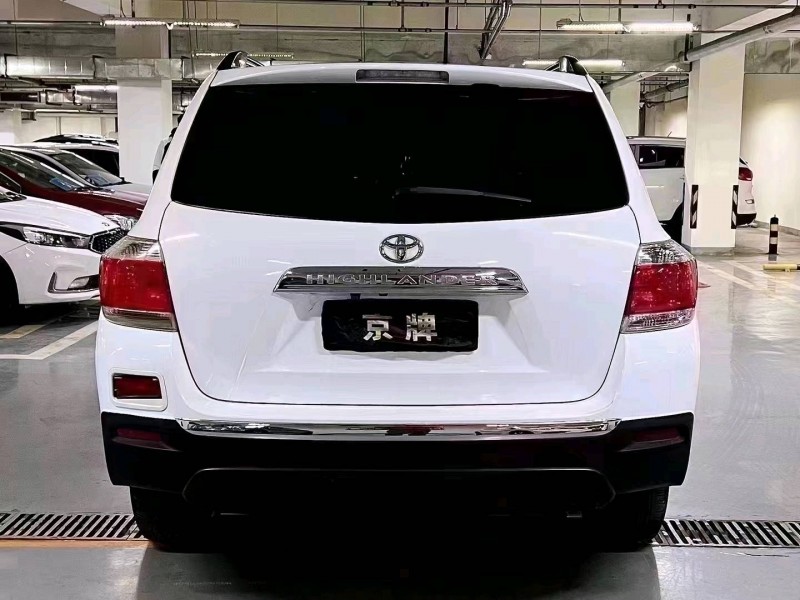 北京14年丰田汉兰达9