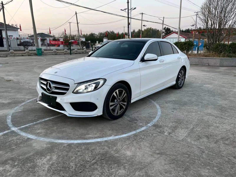 徐州17年奔驰C2
