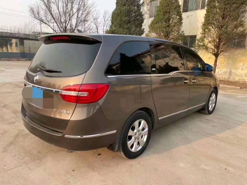 东营16年别克GL85