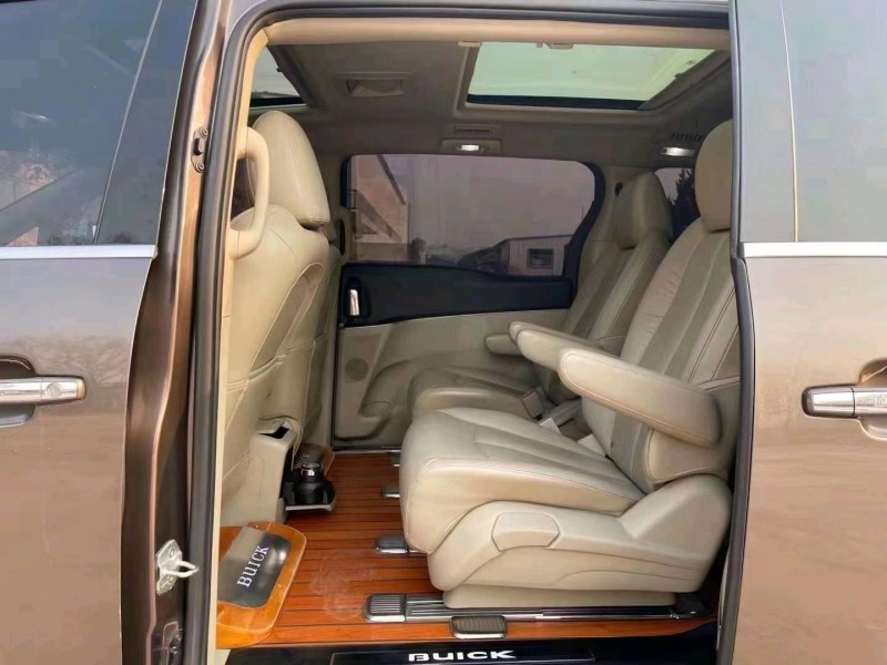 东营16年别克GL88