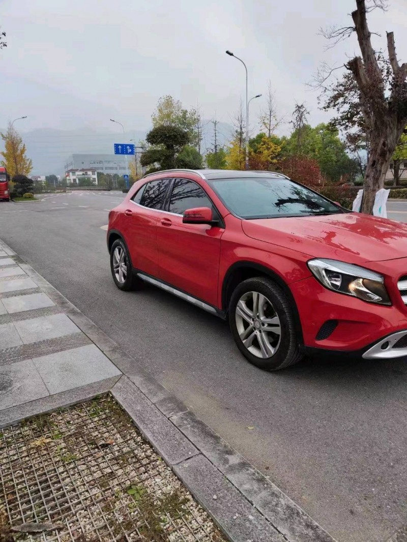 嘉兴17年奔驰GLA3