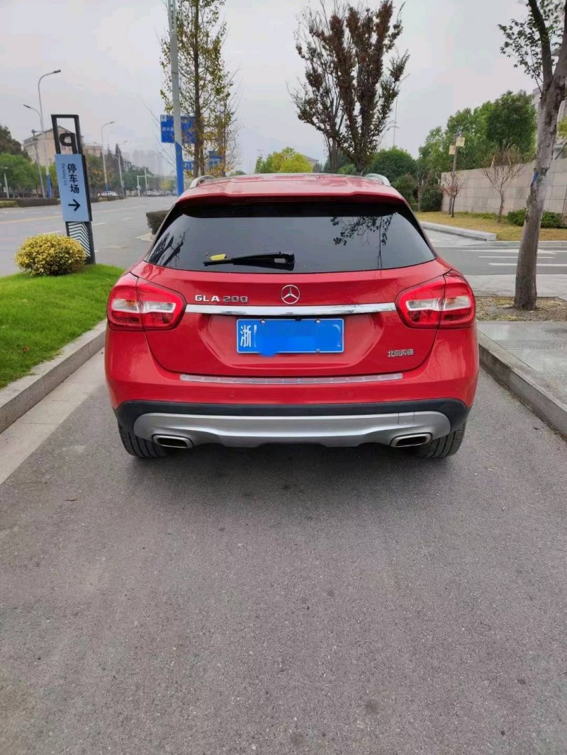 嘉兴17年奔驰GLA9