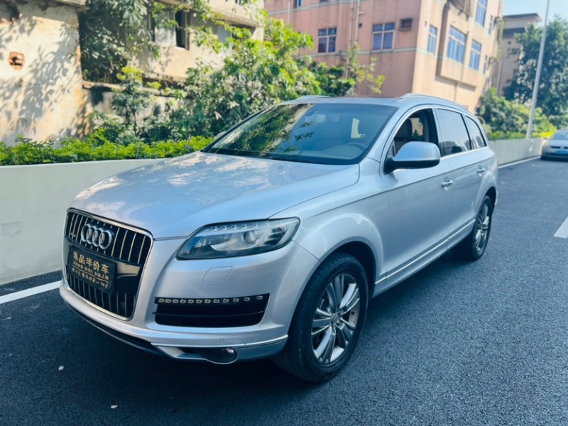 东莞11年奥迪Q76