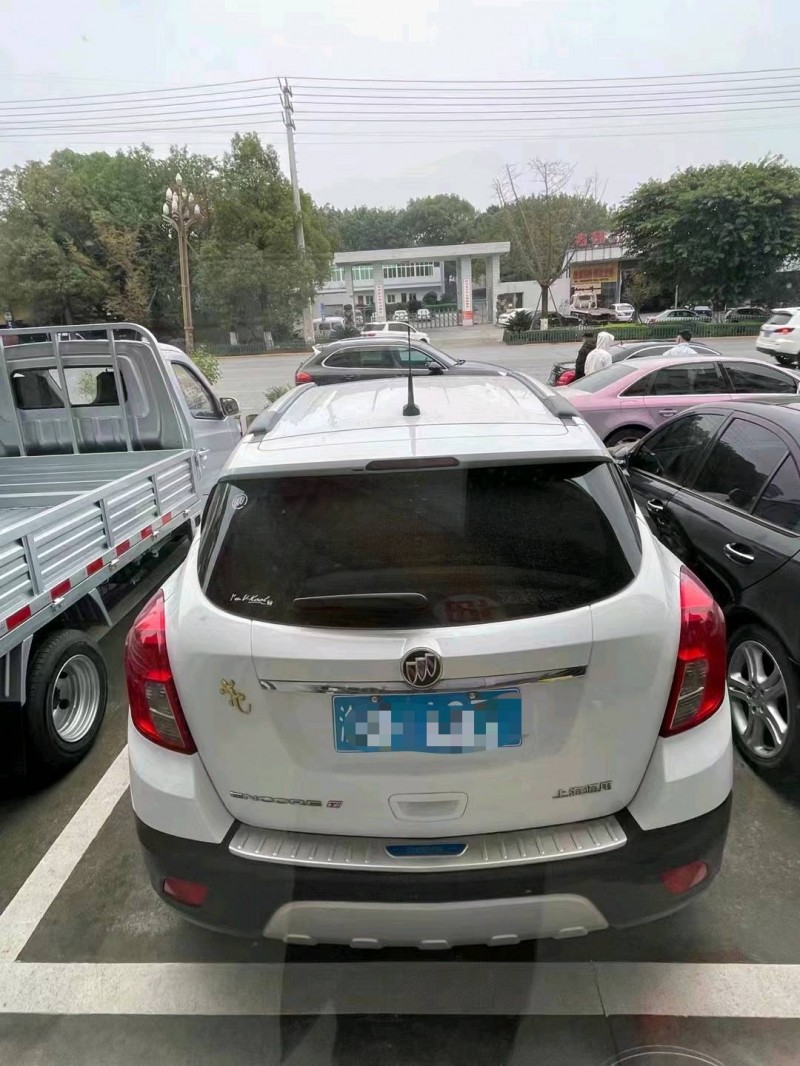 成都15年别克昂科拉4