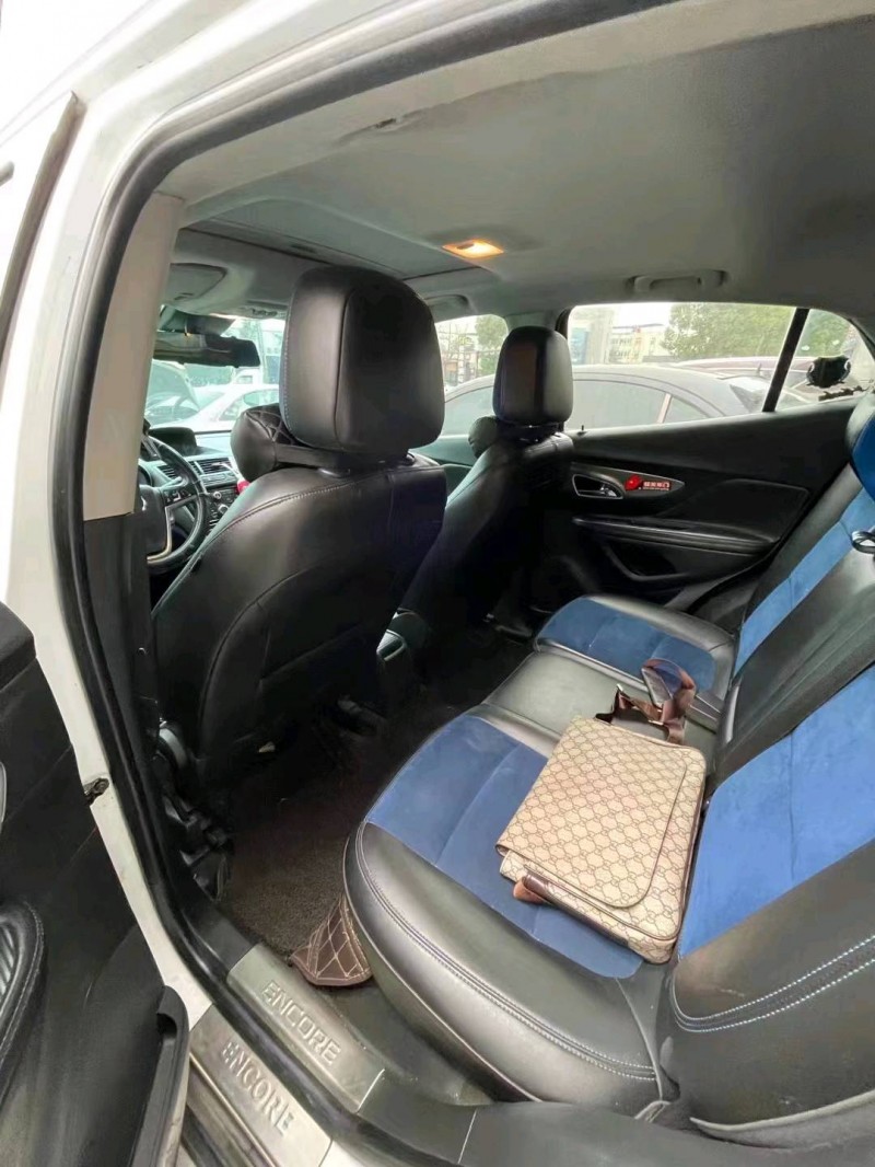 成都15年别克昂科拉2