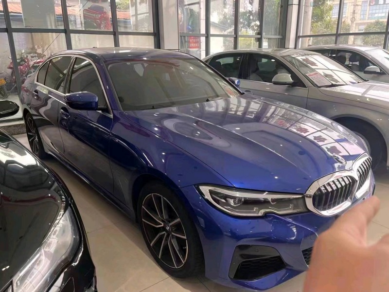 成都21年宝马3系2