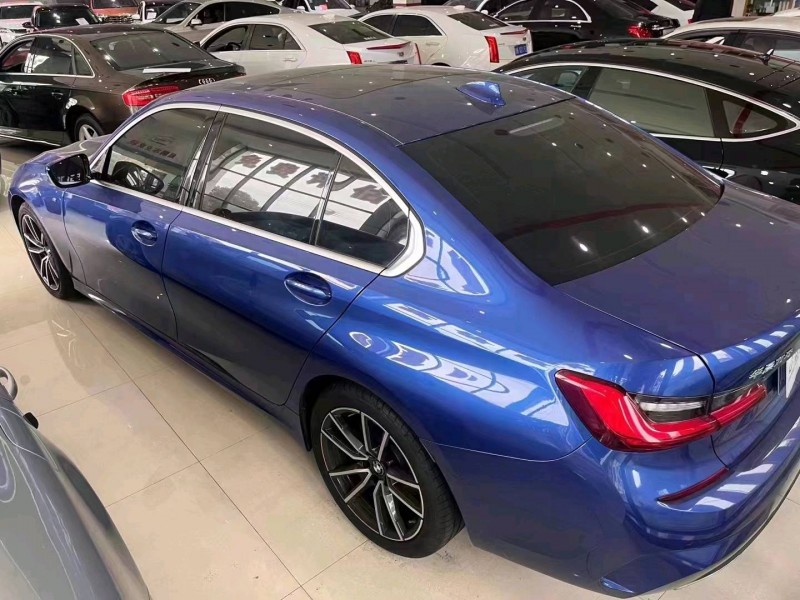 成都21年宝马3系3