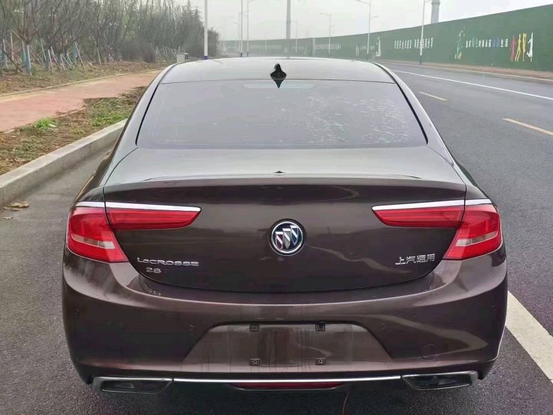 邯郸16年别克君越6