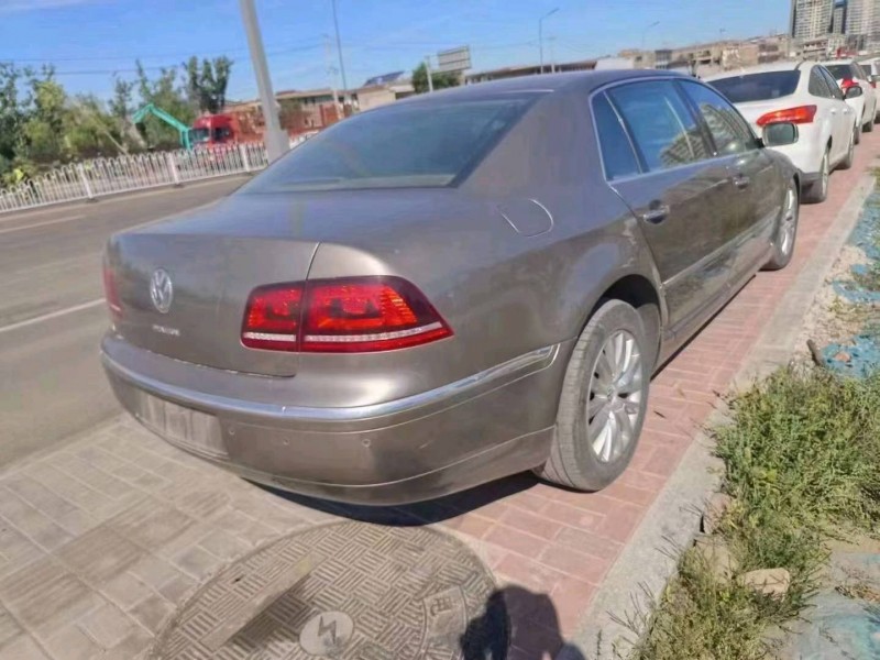 邯郸13年大众辉腾2