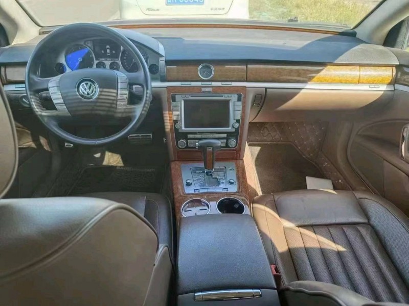 邯郸13年大众辉腾5