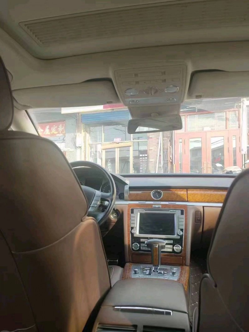 邯郸13年大众辉腾9