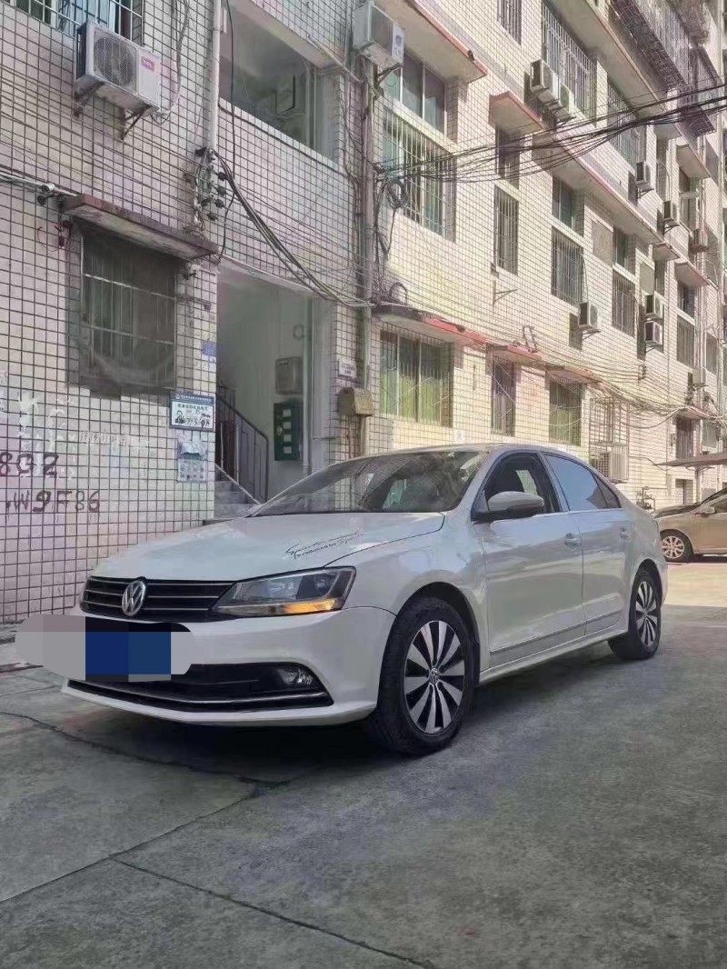 重庆18年大众速腾3