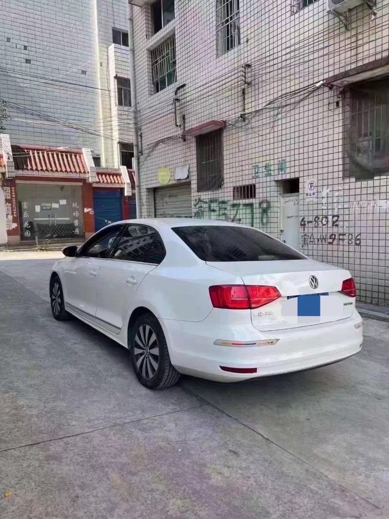 重庆18年大众速腾5