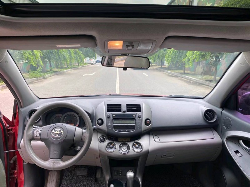 沈阳10年丰田RAV47