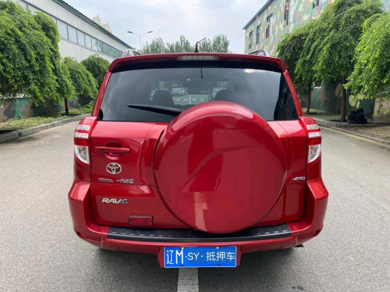 沈阳10年丰田RAV49