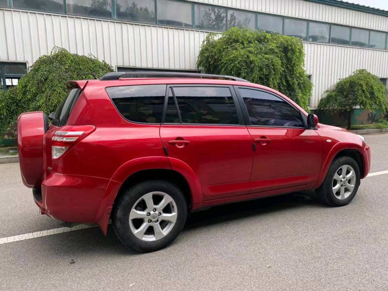 沈阳10年丰田RAV48
