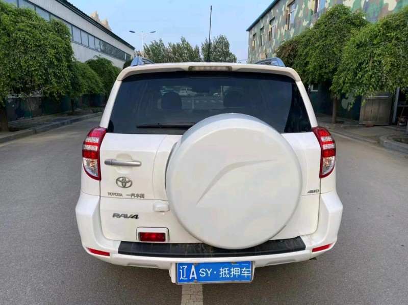 沈阳12年丰田RAV48