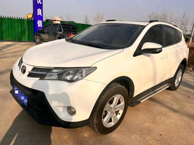 保定13年丰田RAV42