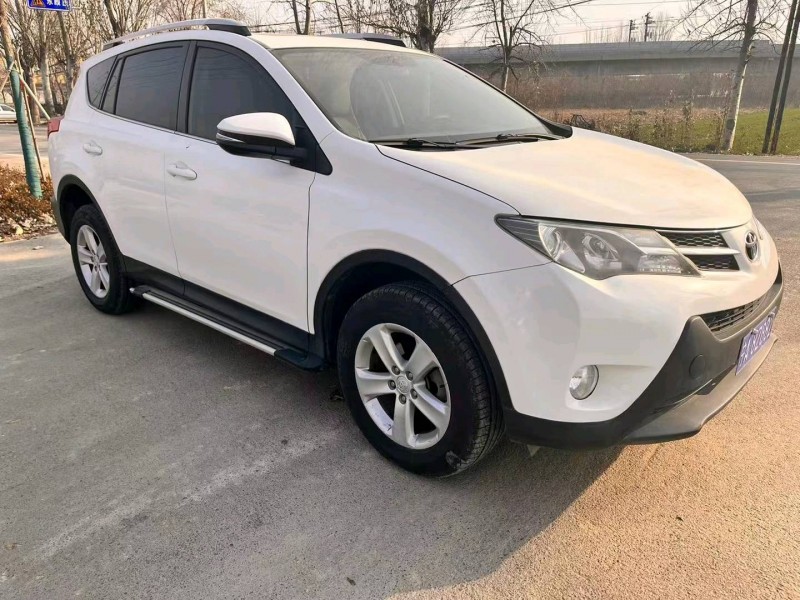 保定13年丰田RAV45