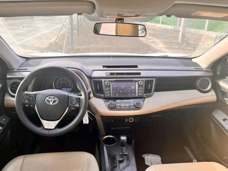 保定13年丰田RAV46