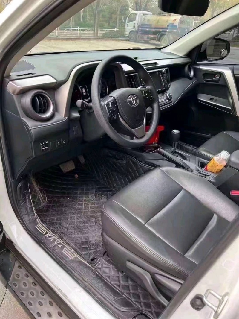 北京19年丰田RAV45
