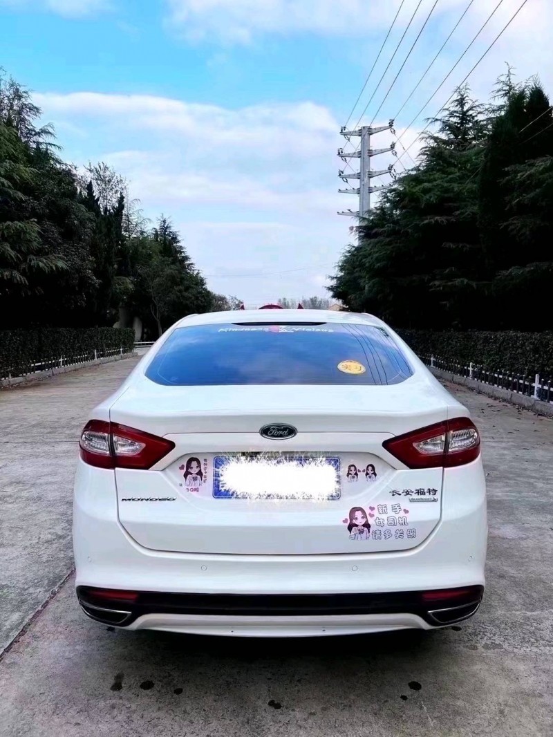 青岛15年福特蒙迪欧9