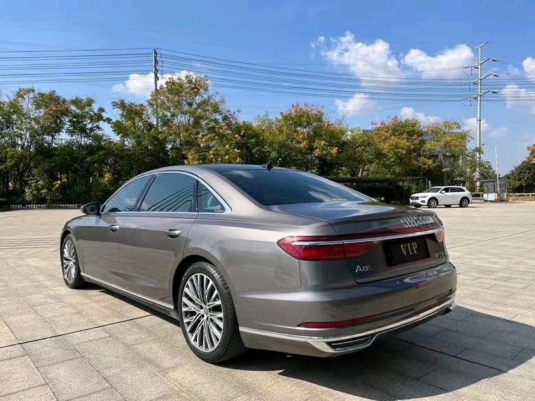 盐城18年奥迪A8L9