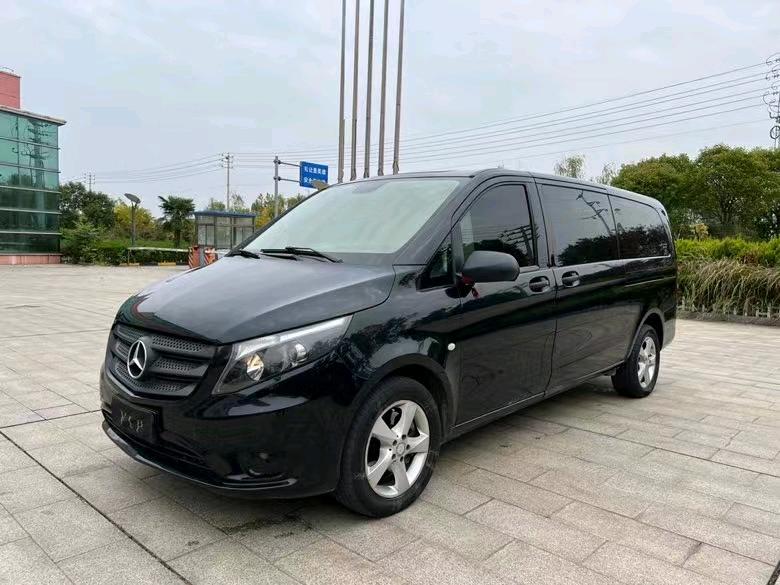 盐城17年奔驰威霆3