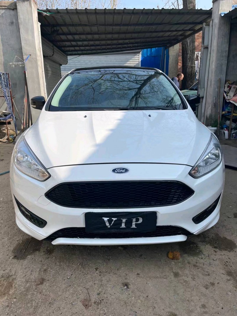 青岛17年福特福克斯1